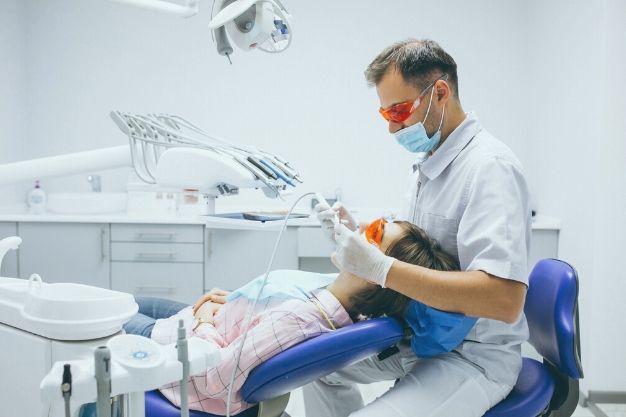 Como dentistas podem se proteger de epidemias?