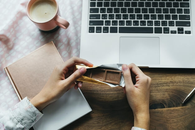 Informe seus pacientes neste Dia do Chocolate